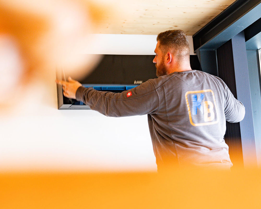 Mitarbeiter Teamarbeit Wärmepumpe